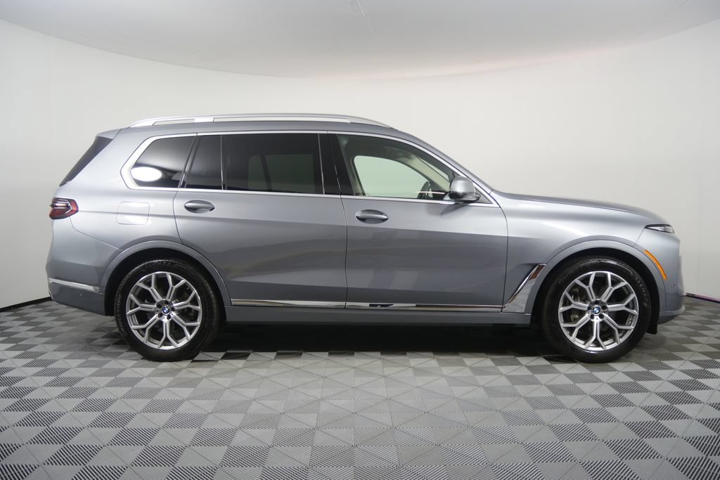Used 2026 BMW X7 xDrive40i AWD/4WD image 2