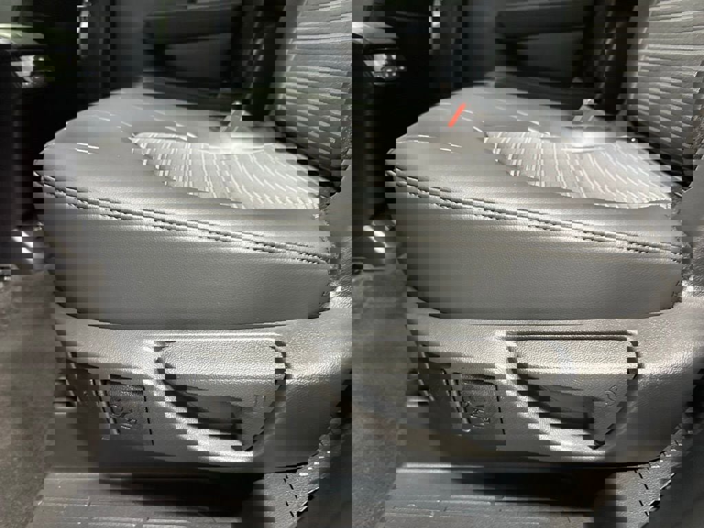 Used 2025 Toyota Highlander XSE image 48