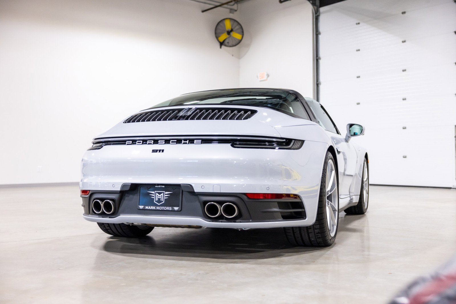 Used 2024 Porsche 911 Targa 4S w/ Premium Package image 4