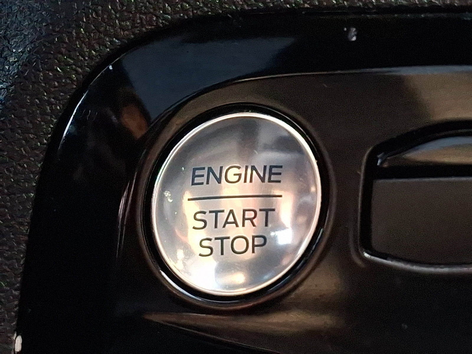 Certified 2024 Ford Escape ST-Line Select w/ Tech Pack #2 AWD/4WD image 26