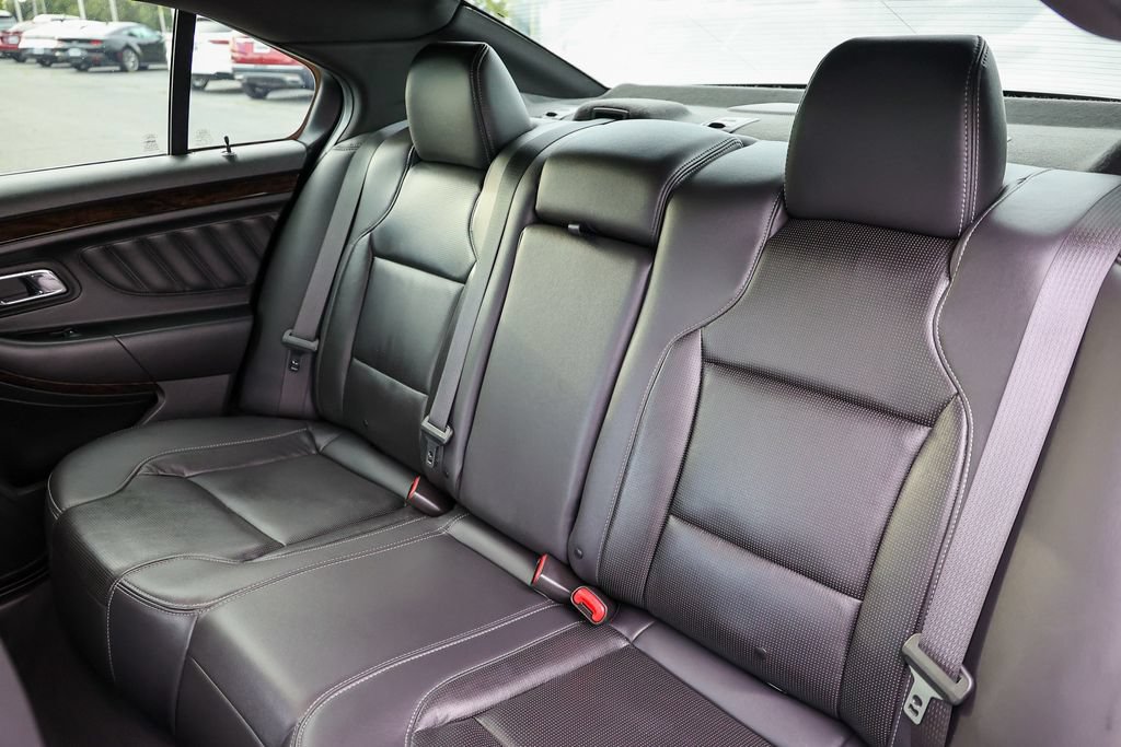 Used 2019 Ford Taurus Limited AWD/4WD image 40