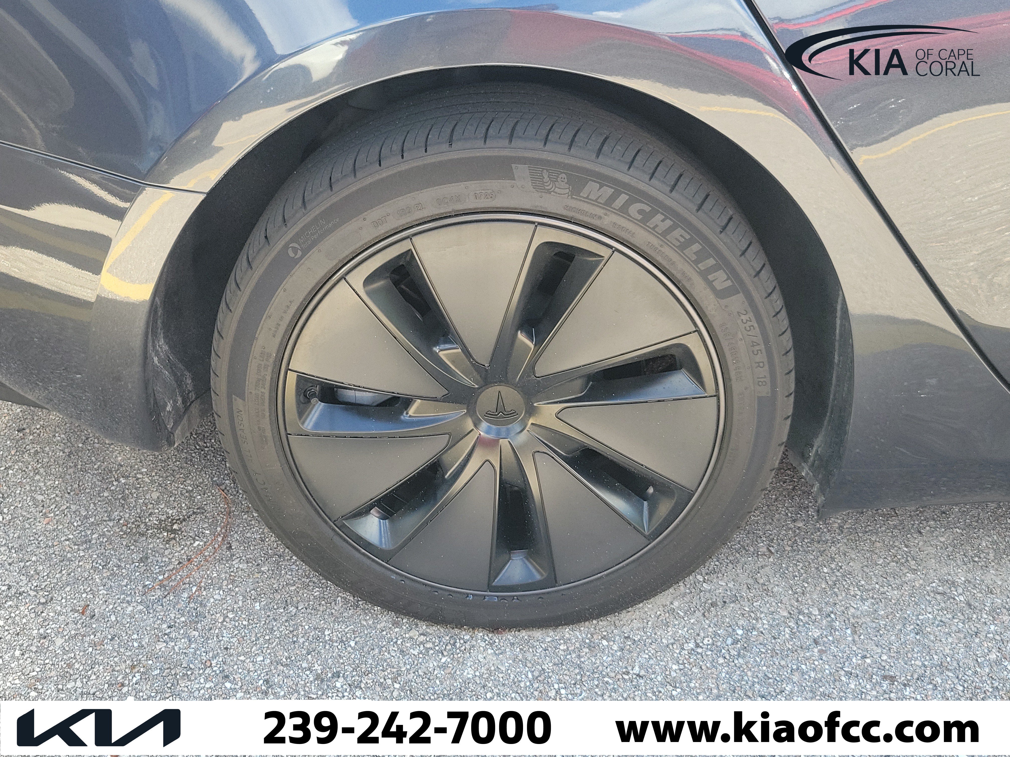 Used 2025 Tesla Model 3 Long Range RWD image 7