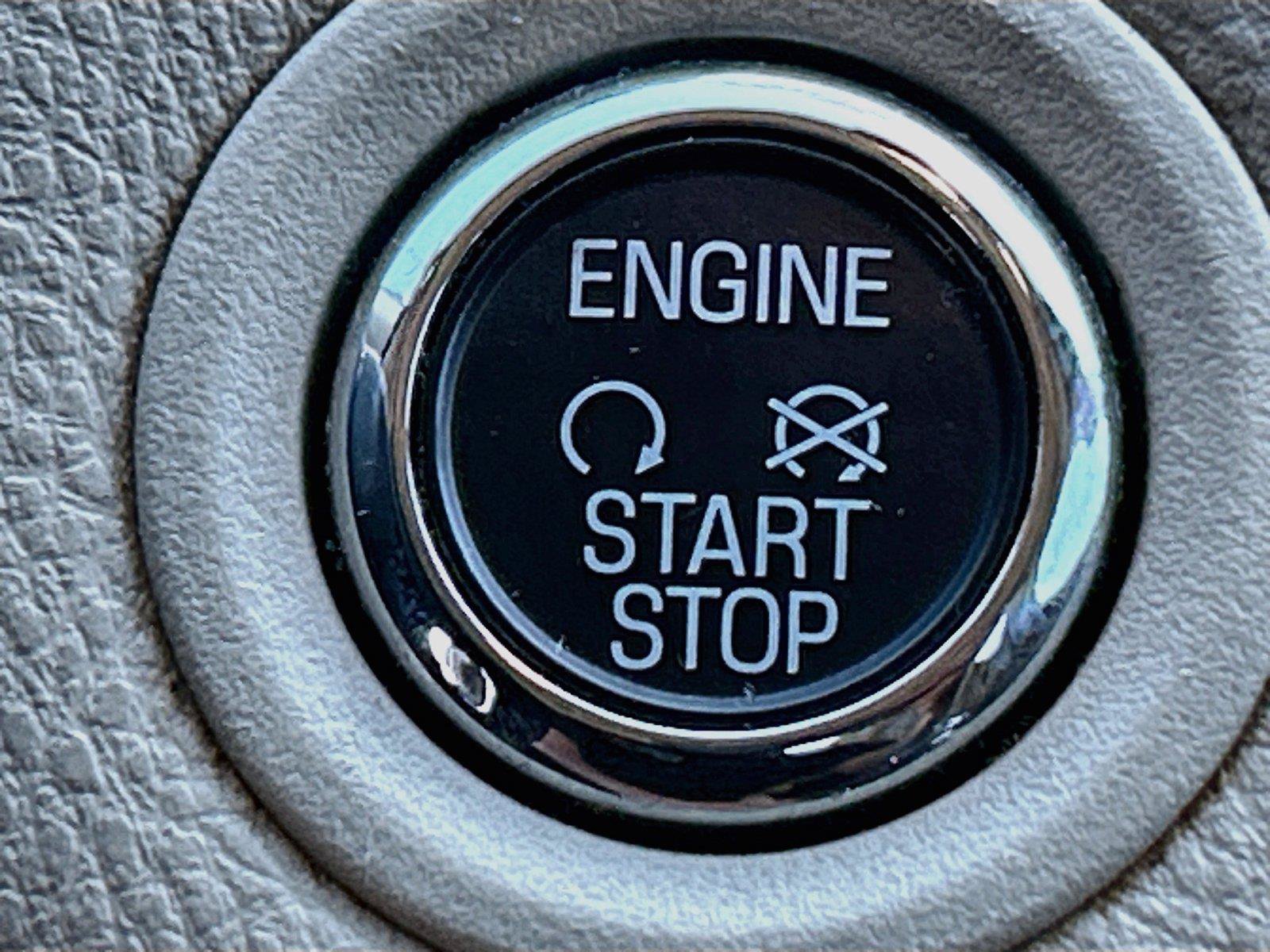 Used 2015 Ford Taurus Limited FWD image 33