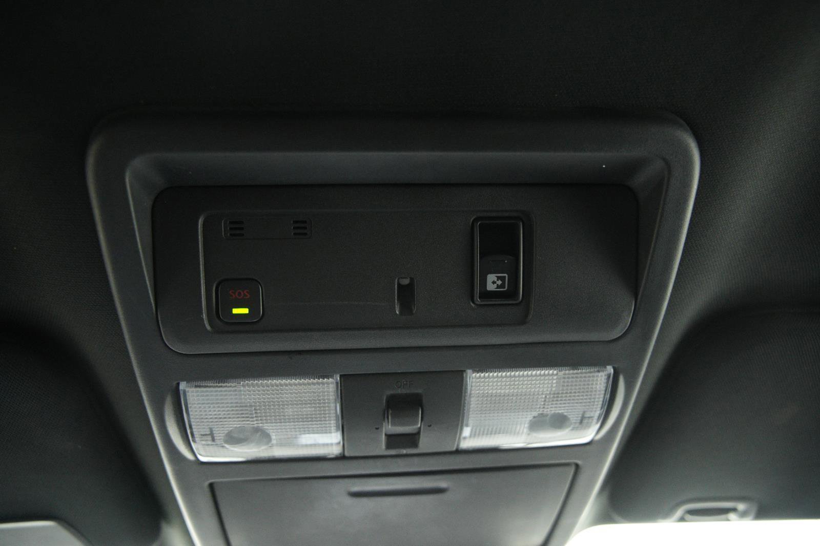 Used 2020 Nissan Titan PRO-4X w/ Pro-4x Utility Package image 40