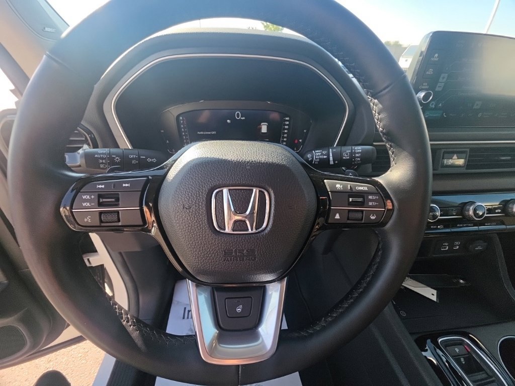 Certified 2025 Honda Pilot Elite image 17