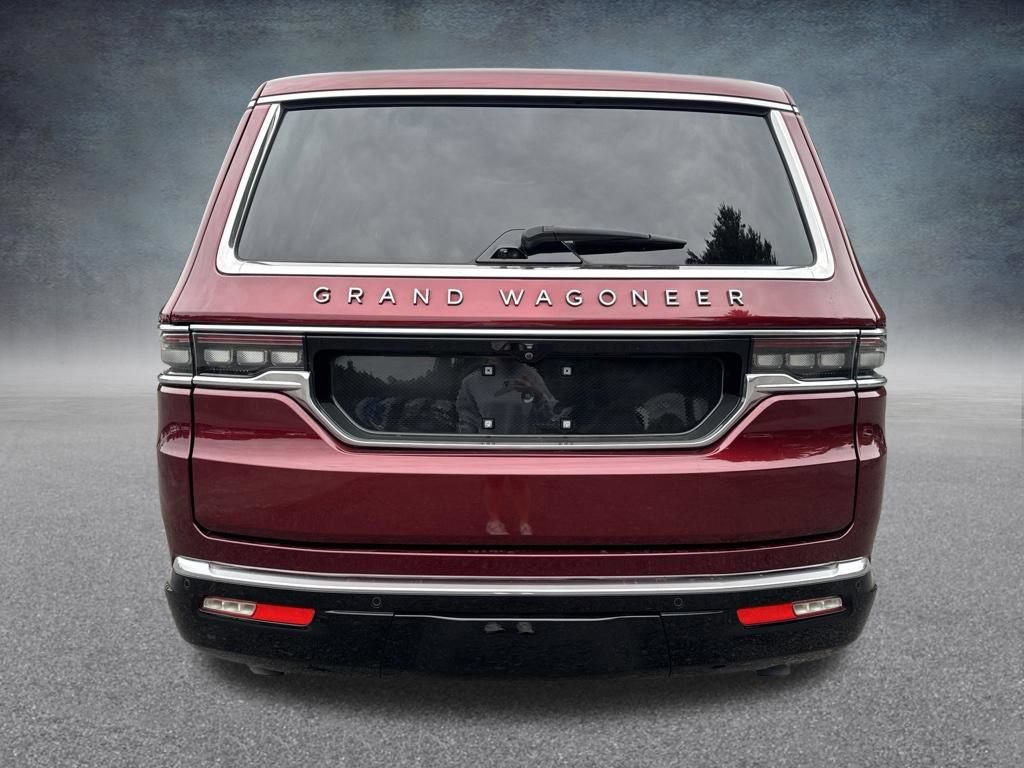 Used 2025 Jeep Grand Wagoneer Series III w/ Rear Seat Video Group 1 AWD/4WD image 7