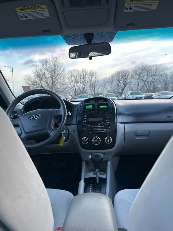 Used 2008 Kia Spectra EX image 10