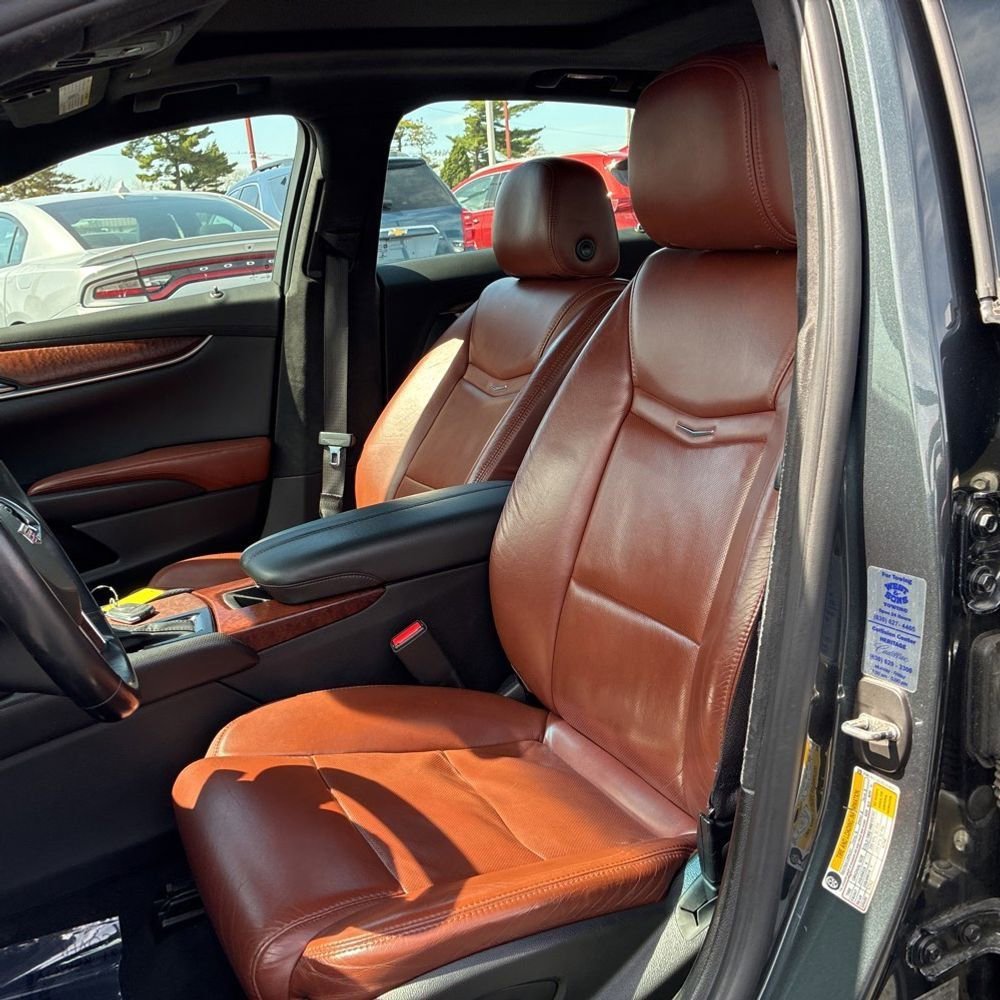 Used 2018 Cadillac XTS Luxury w/ Driver Awareness Package AWD/4WD image 5