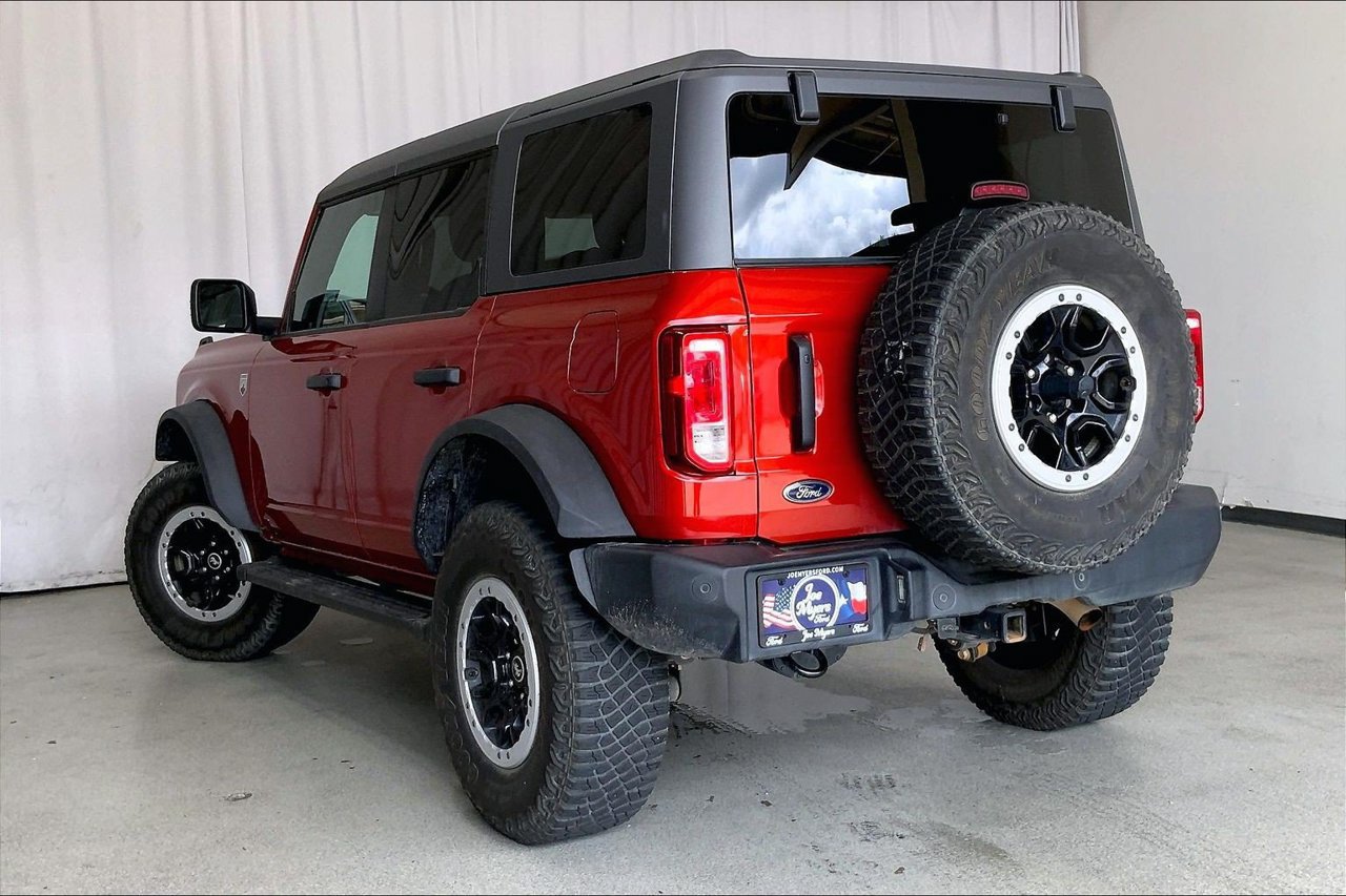 Used 2024 Ford Bronco Big Bend w/ Sasquatch Package AWD/4WD image 5