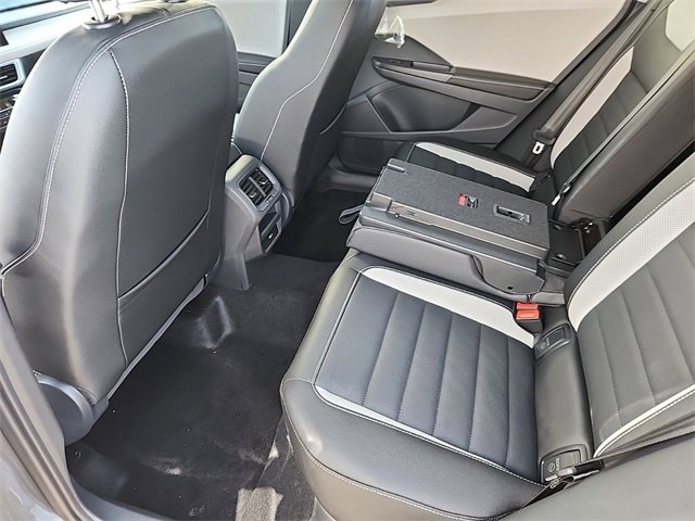 New 2025 Volkswagen Taos SEL image 8