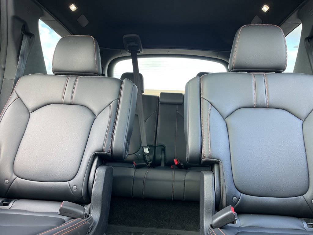 Certified 2023 Honda Pilot TrailSport image 14