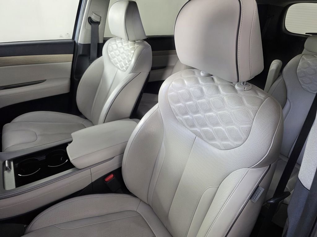 Used 2022 Hyundai Palisade Limited image 10