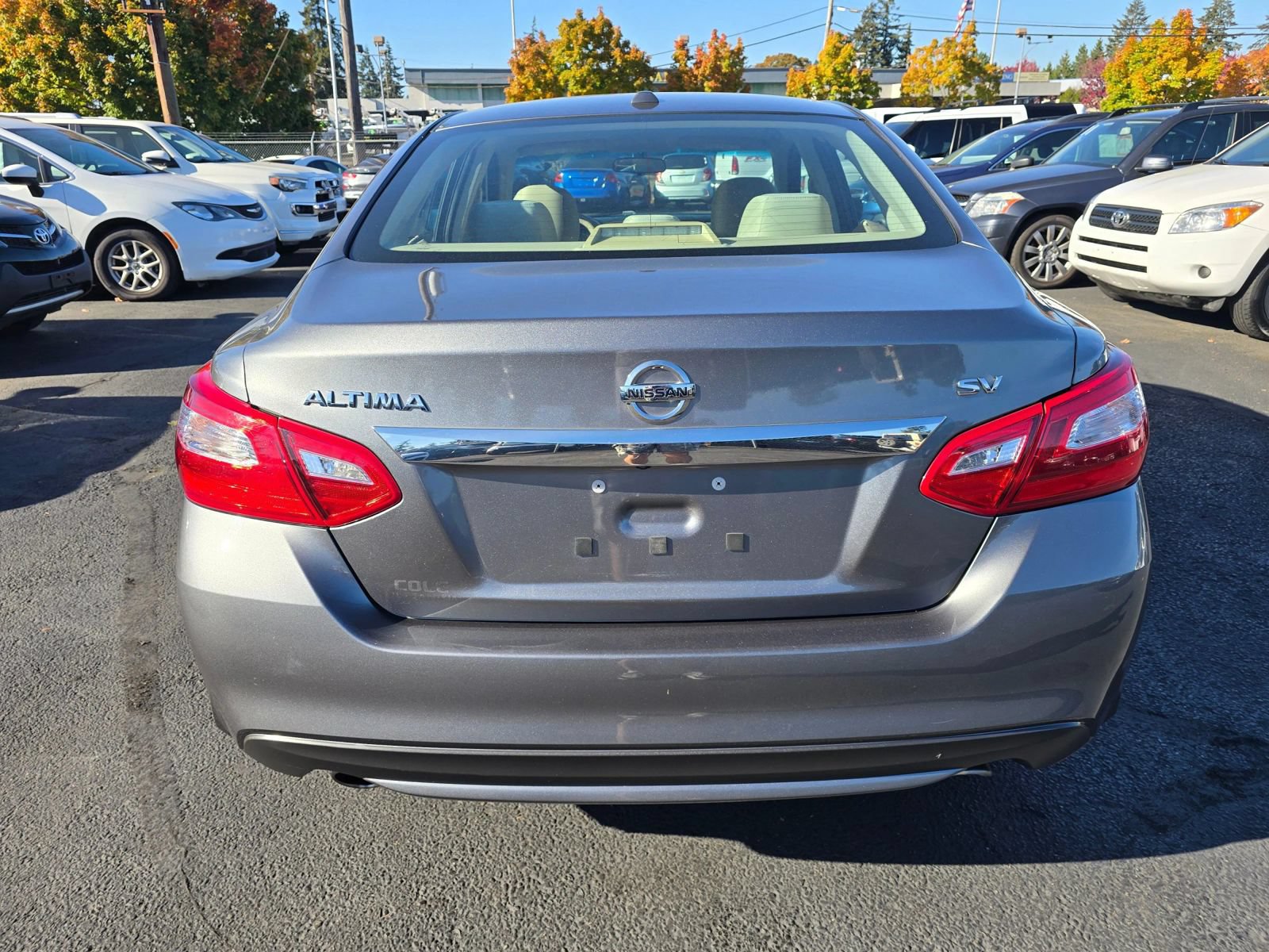 Used 2016 Nissan Altima 2.5 SV FWD image 4