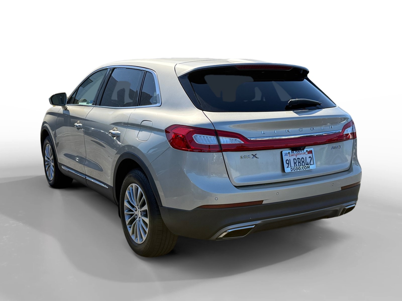 Used 2017 Lincoln MKX Select w/ Select Plus Package AWD/4WD image 3