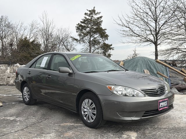 Used 2006 Toyota Camry LE video 3