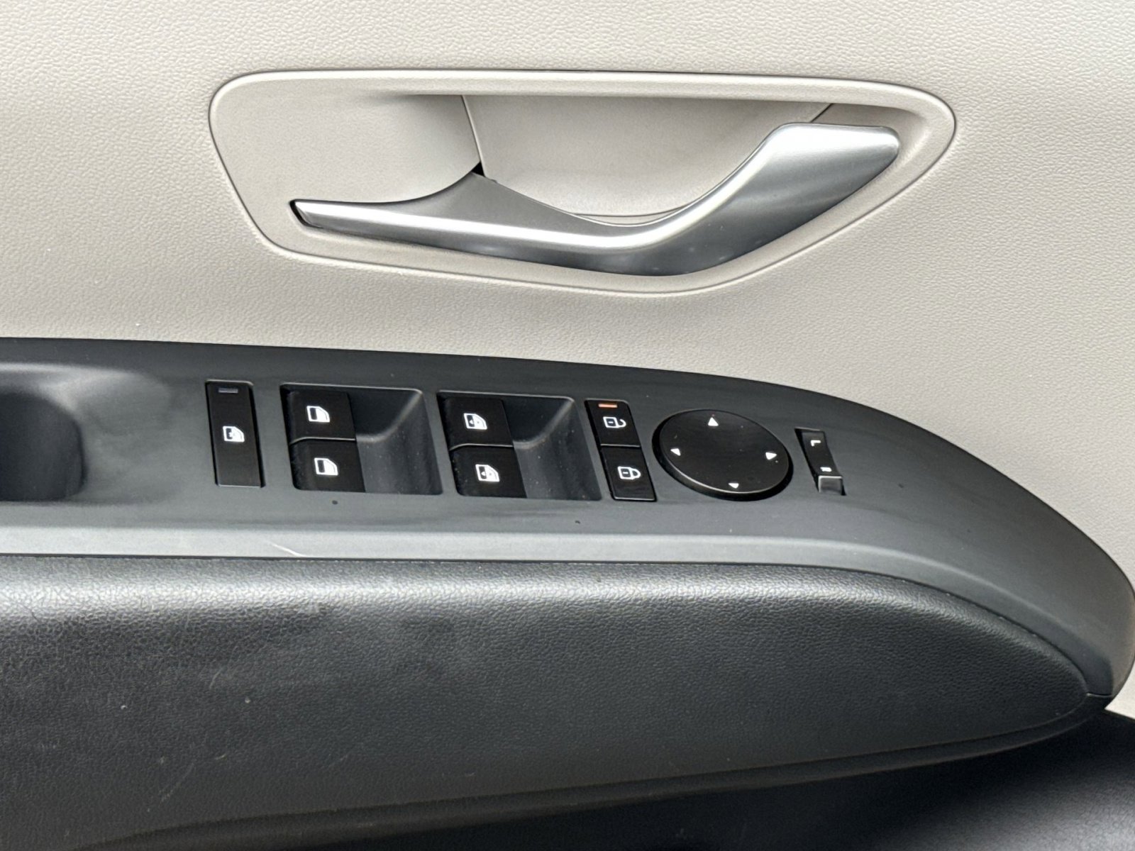 Certified 2025 Hyundai Tucson SEL image 12