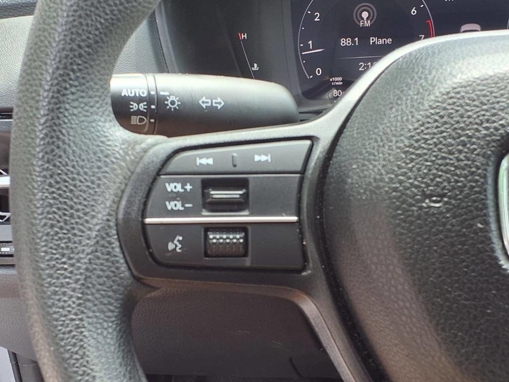 Used 2023 Honda Accord EX image 26