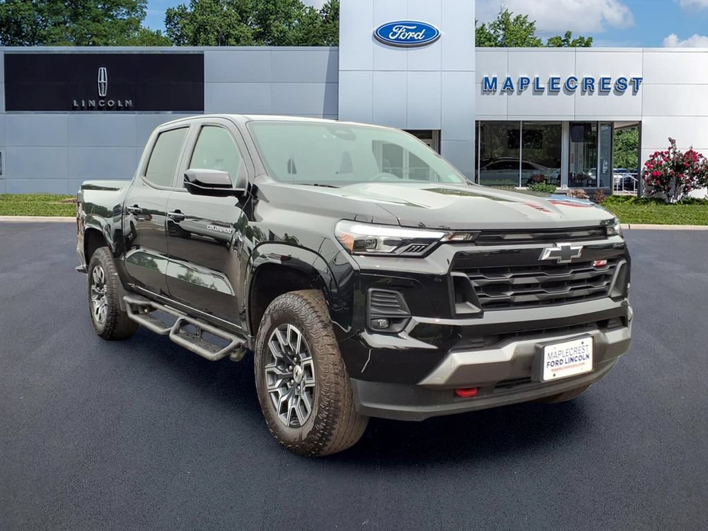 Used 2024 Chevrolet Colorado Z71 AWD/4WD image 1