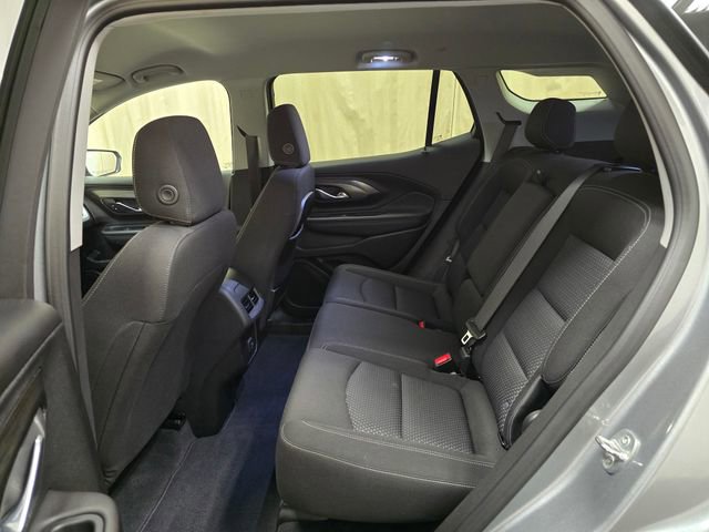 Used 2023 GMC Terrain SLE w/ Driver Convenience Package image 28