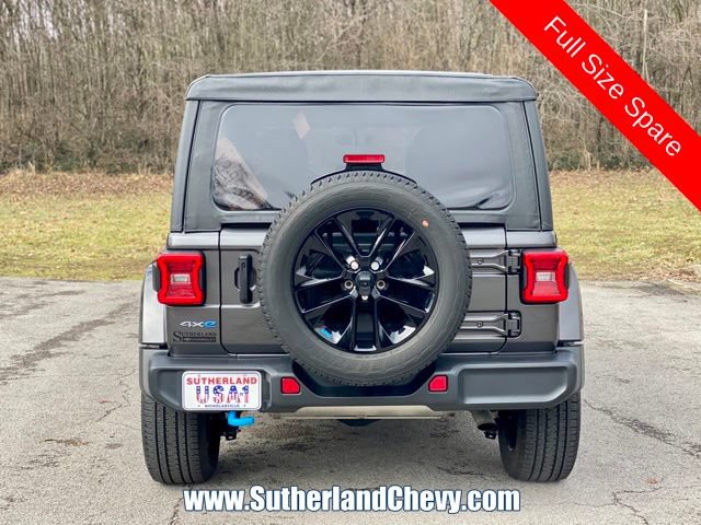 Used 2022 Jeep Wrangler Unlimited Sahara AWD/4WD image 6