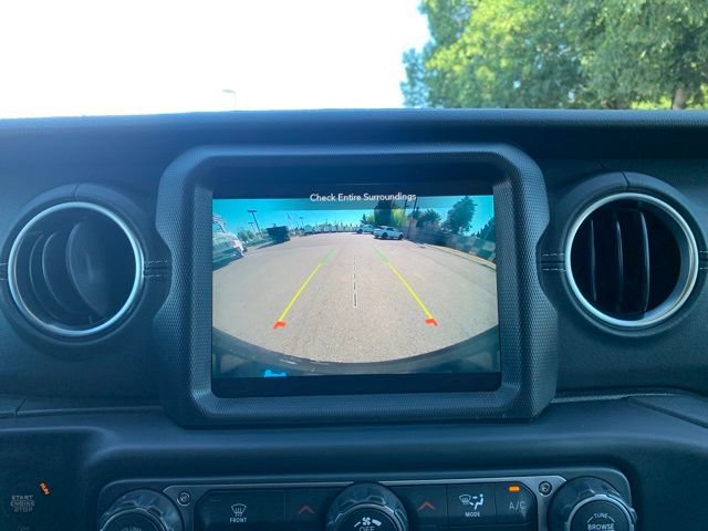 Used 2023 Jeep Wrangler Unlimited Sahara image 15