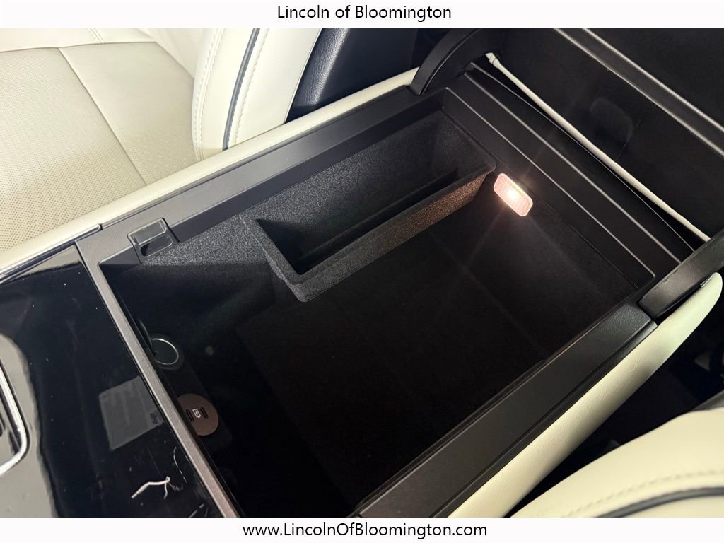 New 2026 Lincoln Aviator Black Label w/ Jet Appearance Package image 40