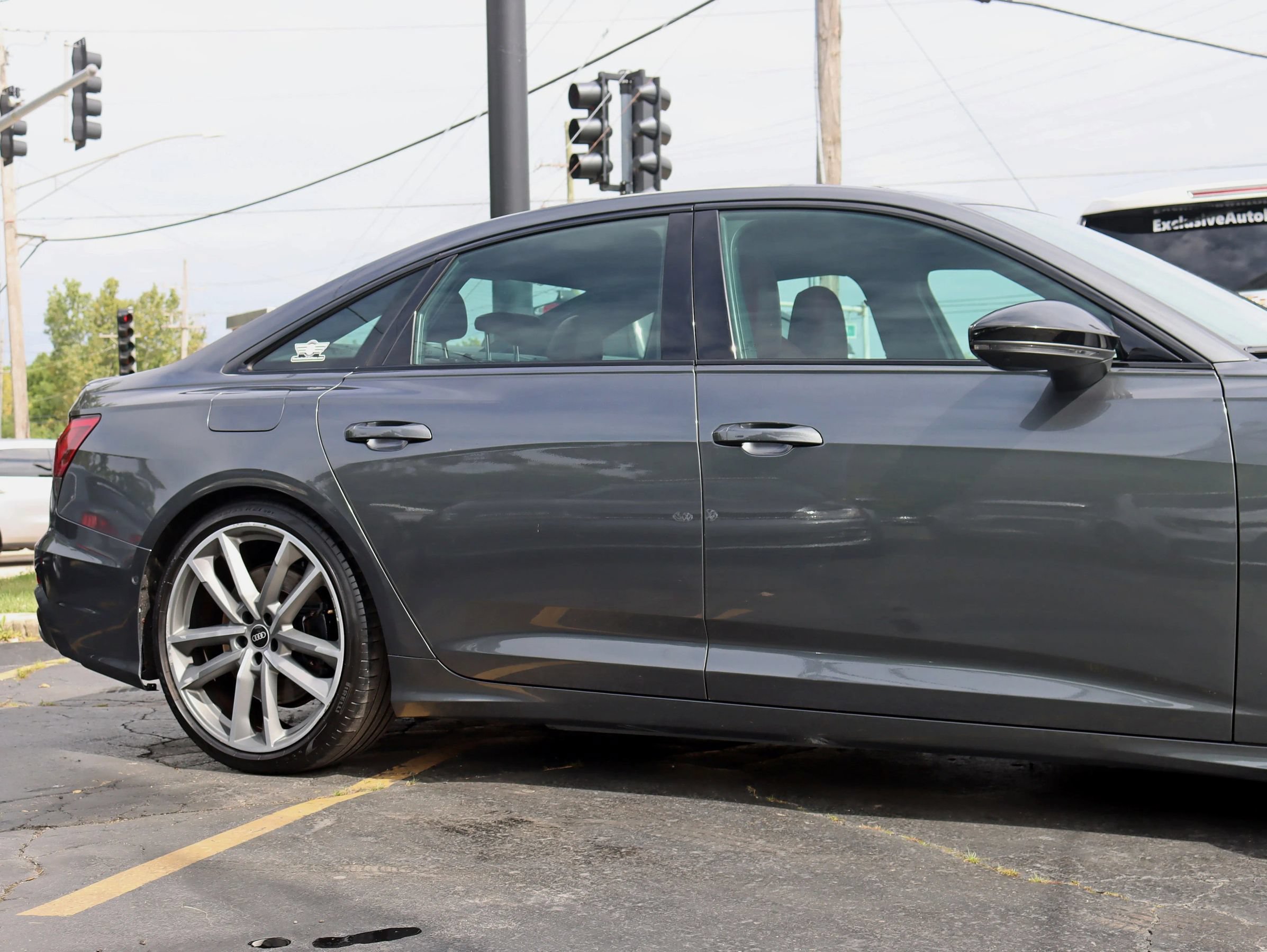 Used 2021 Audi S6 Premium Plus w/ S6 Executive Package AWD/4WD image 4