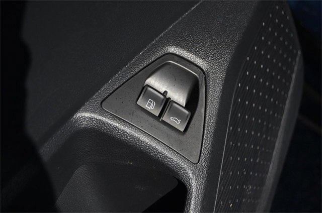 Certified 2024 Volkswagen Jetta SE w/ Panoramic Sunroof Package image 9