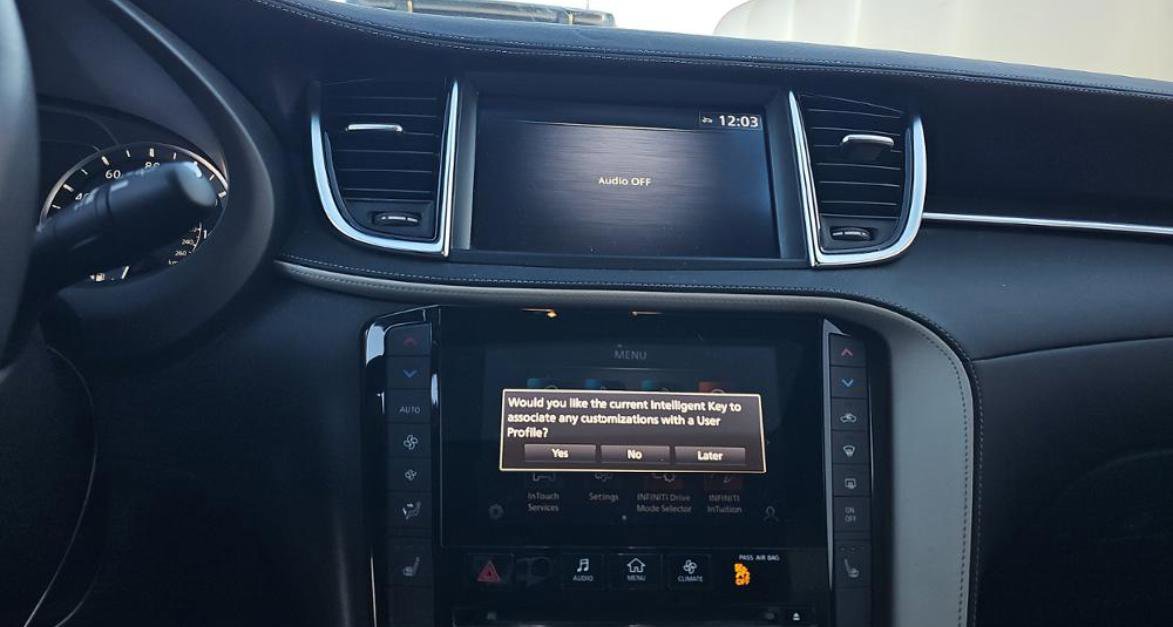 Certified 2023 INFINITI QX55 Luxe w/ Cargo Package image 12