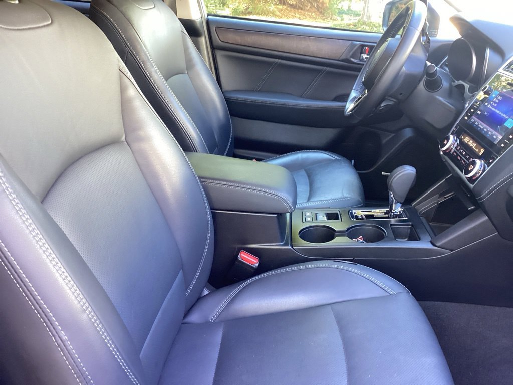 Used 2019 Subaru Outback 2.5i Limited AWD/4WD image 4