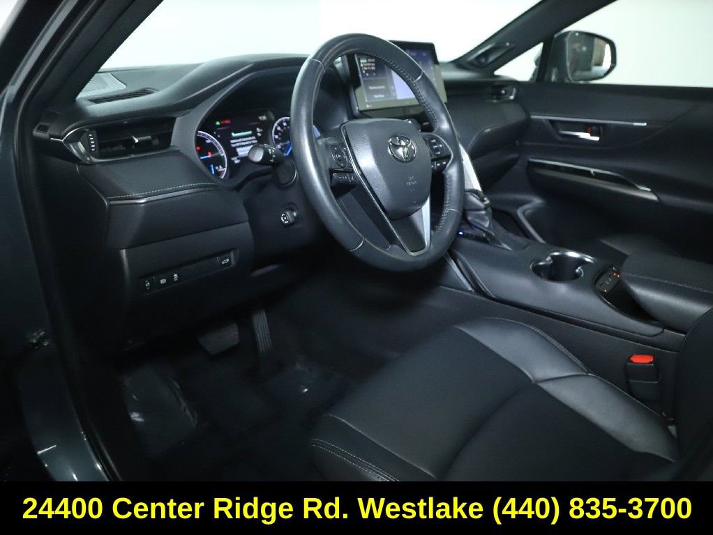 Used 2022 Toyota Venza XLE AWD/4WD image 17