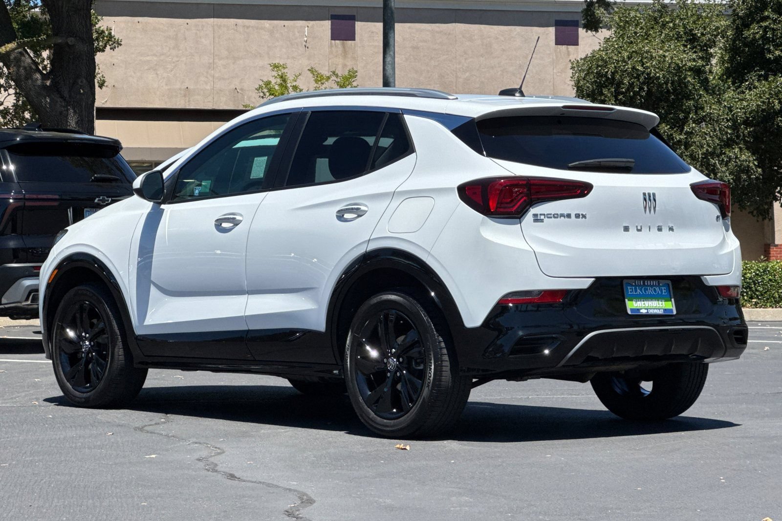 Used 2024 Buick Encore GX Sport Touring AWD/4WD image 5