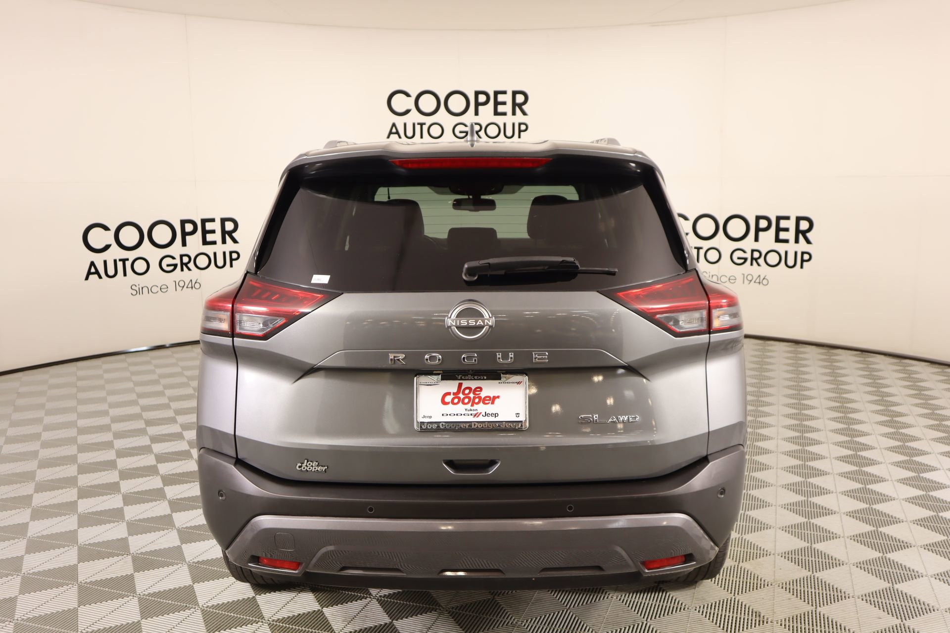 Used 2023 Nissan Rogue SL w/ SL Premium Package image 23