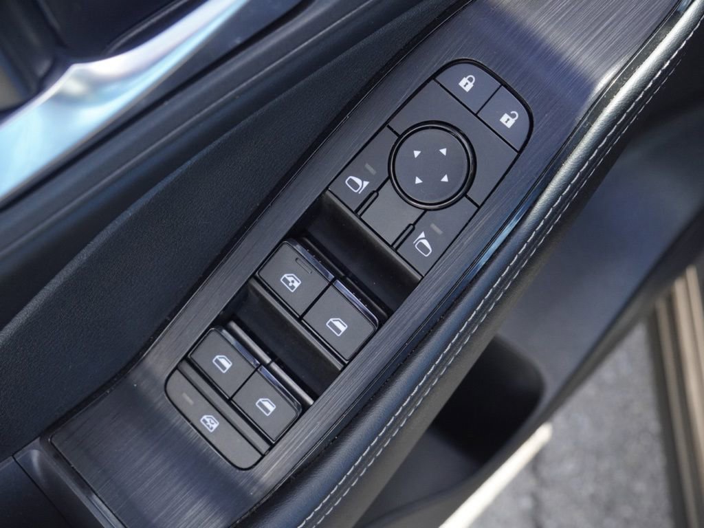 Certified 2024 Nissan Rogue SV image 9