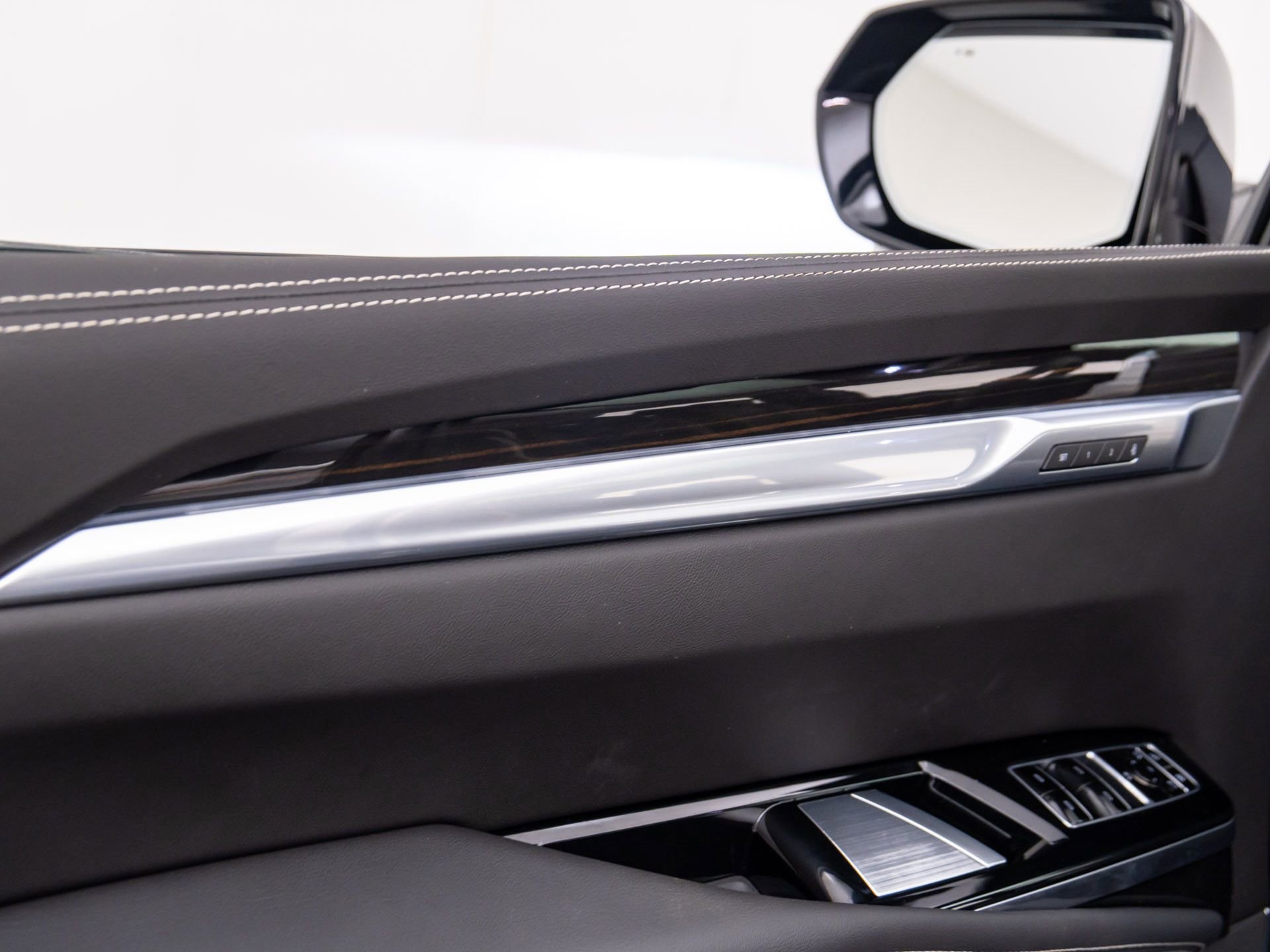 New 2026 Cadillac Escalade Luxury w/ Touring Package image 15