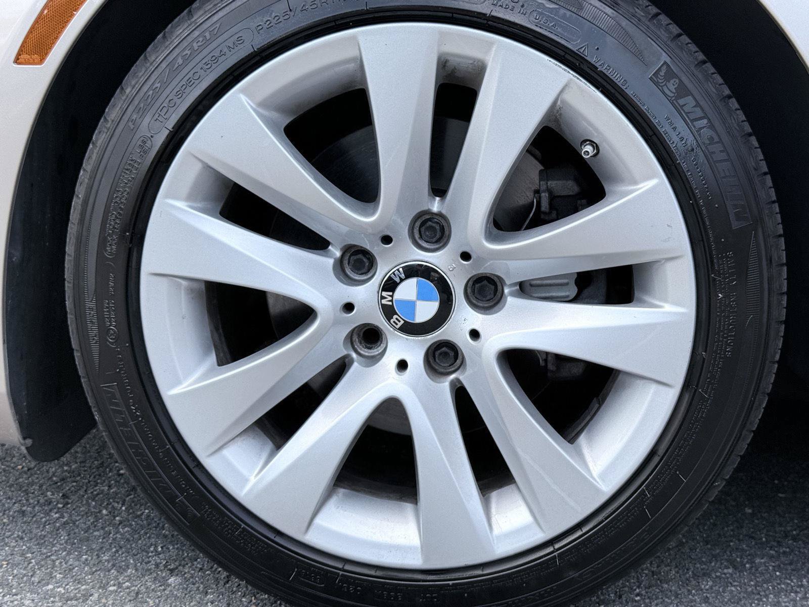 Used 2012 BMW 328i Convertible RWD image 27