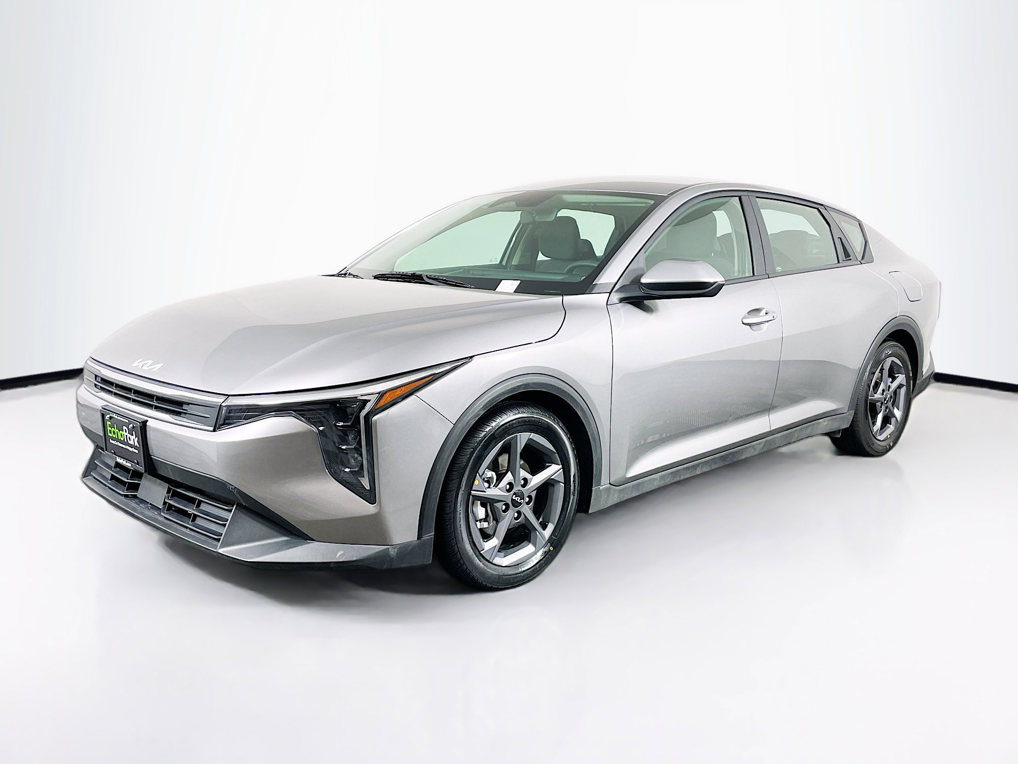 Used 2025 Kia K4 LXS image 3