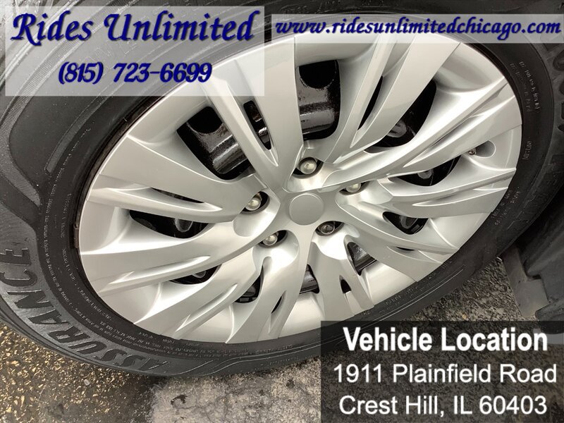 Used 2012 Toyota Camry LE FWD image 37