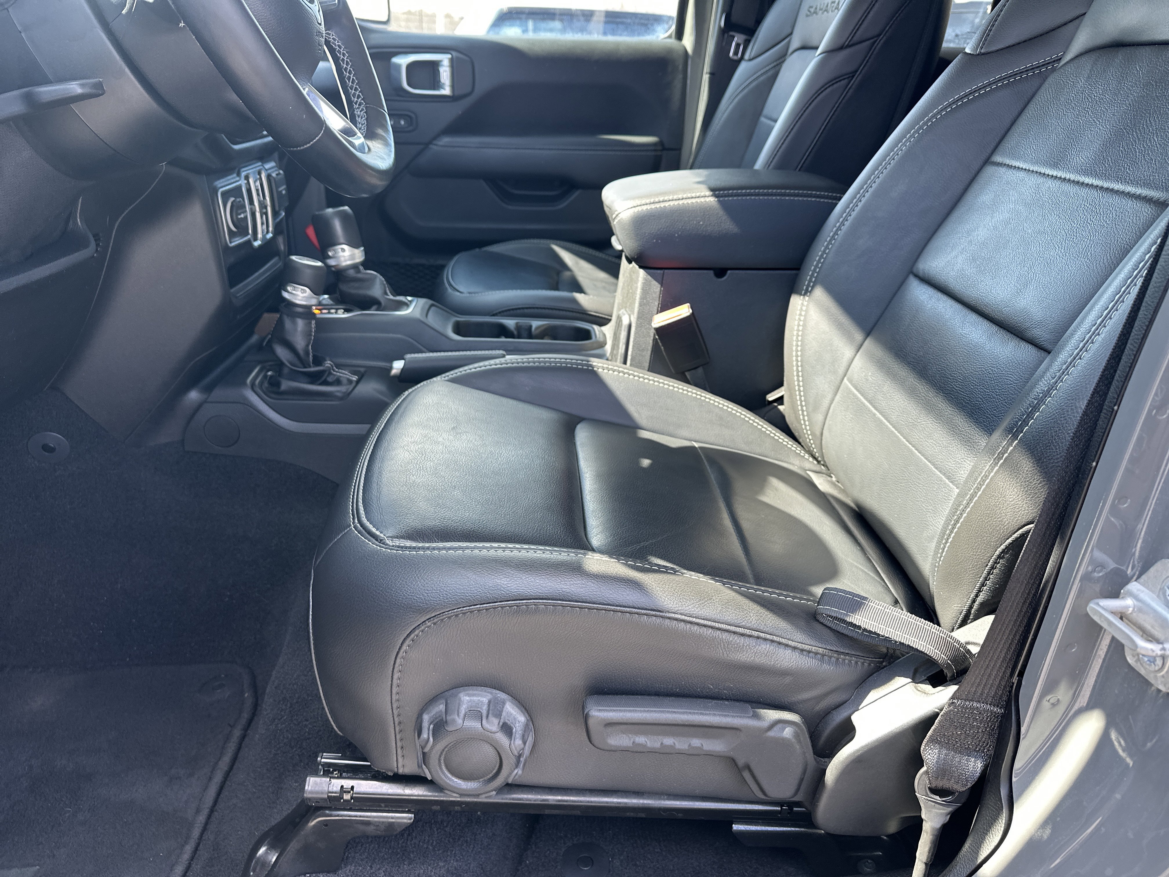 Used 2021 Jeep Wrangler Unlimited Sahara w/ Cold Weather Group image 11