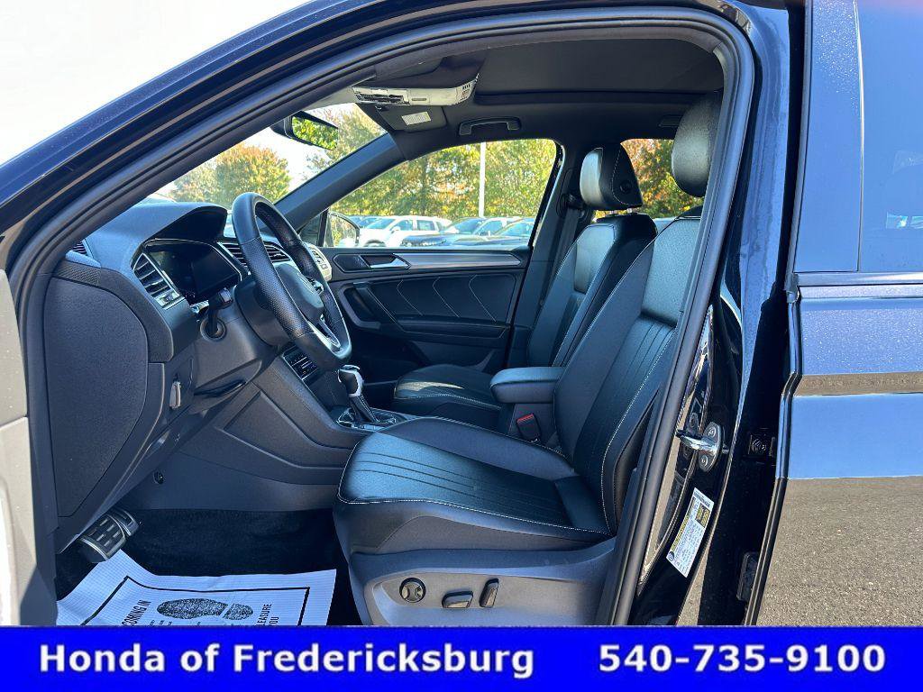 Used 2024 Volkswagen Tiguan SE R-Line image 16