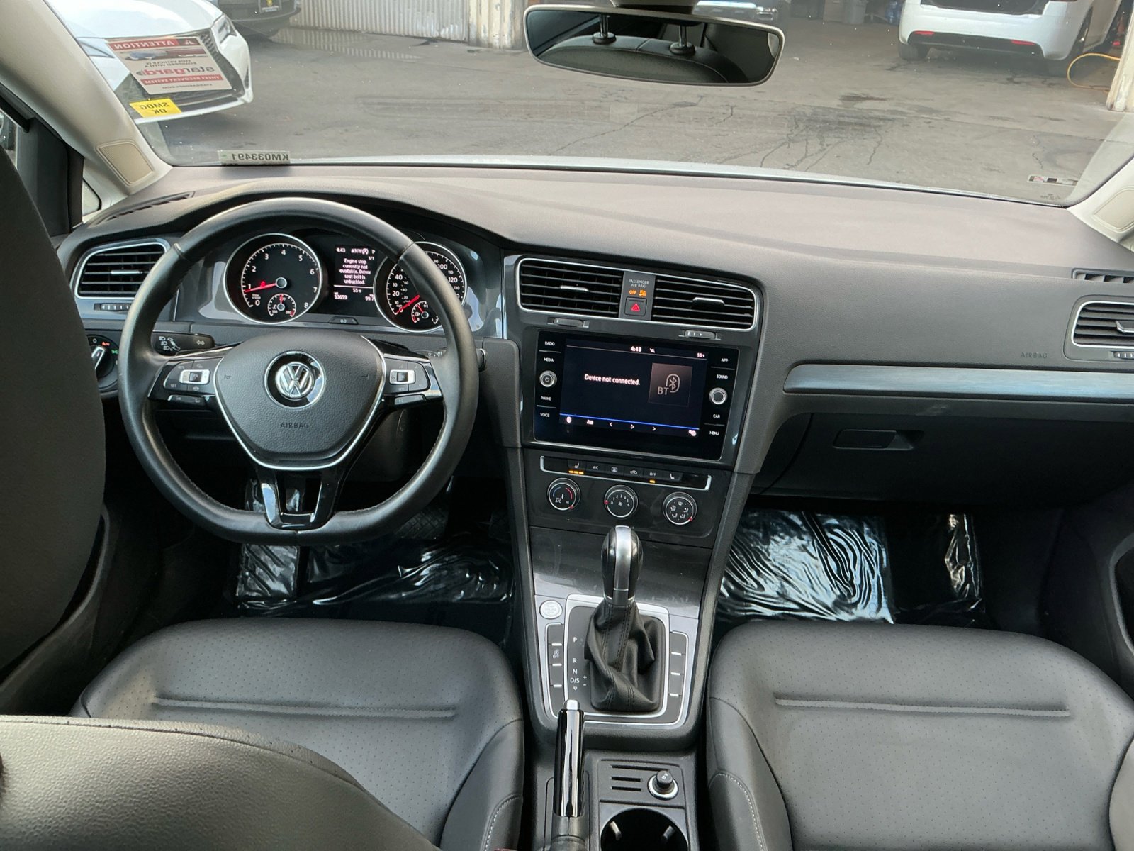 Used 2019 Volkswagen Golf SE w/ Driver Assistance Package image 17