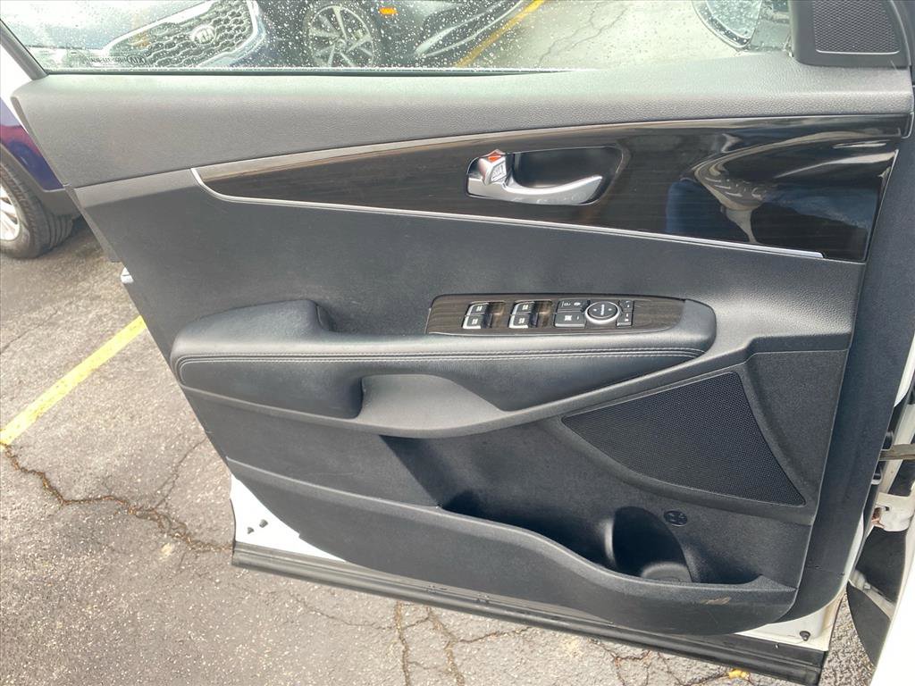 Used 2020 Kia Sorento S image 21