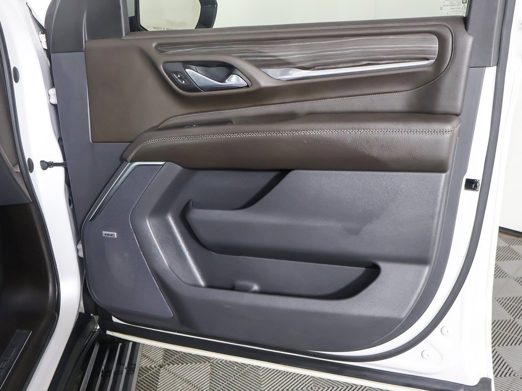 Used 2021 GMC Yukon Denali w/ Denali Premium Package image 33