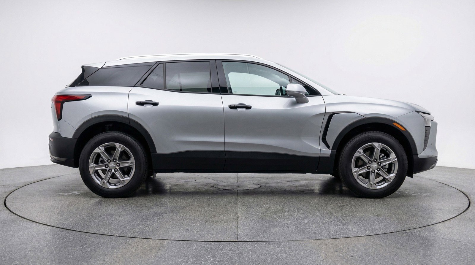 Used 2025 Chevrolet Blazer LT image 11
