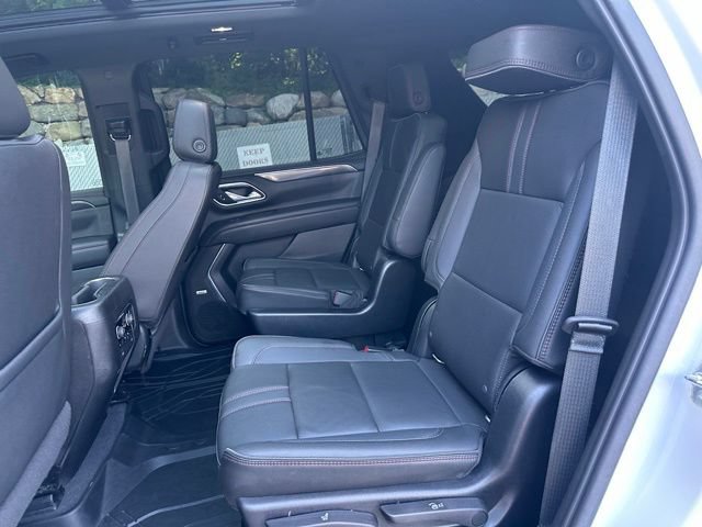 Used 2022 Chevrolet Tahoe RST w/ Luxury Package AWD/4WD image 24