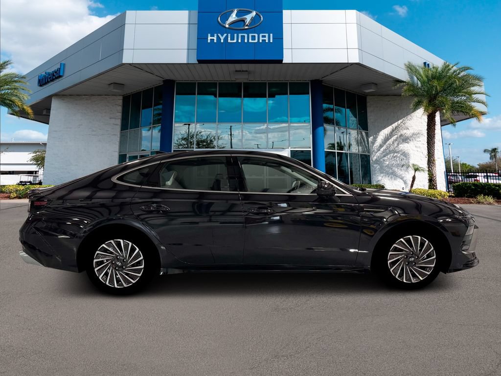 New 2026 Hyundai Sonata SEL FWD image 10