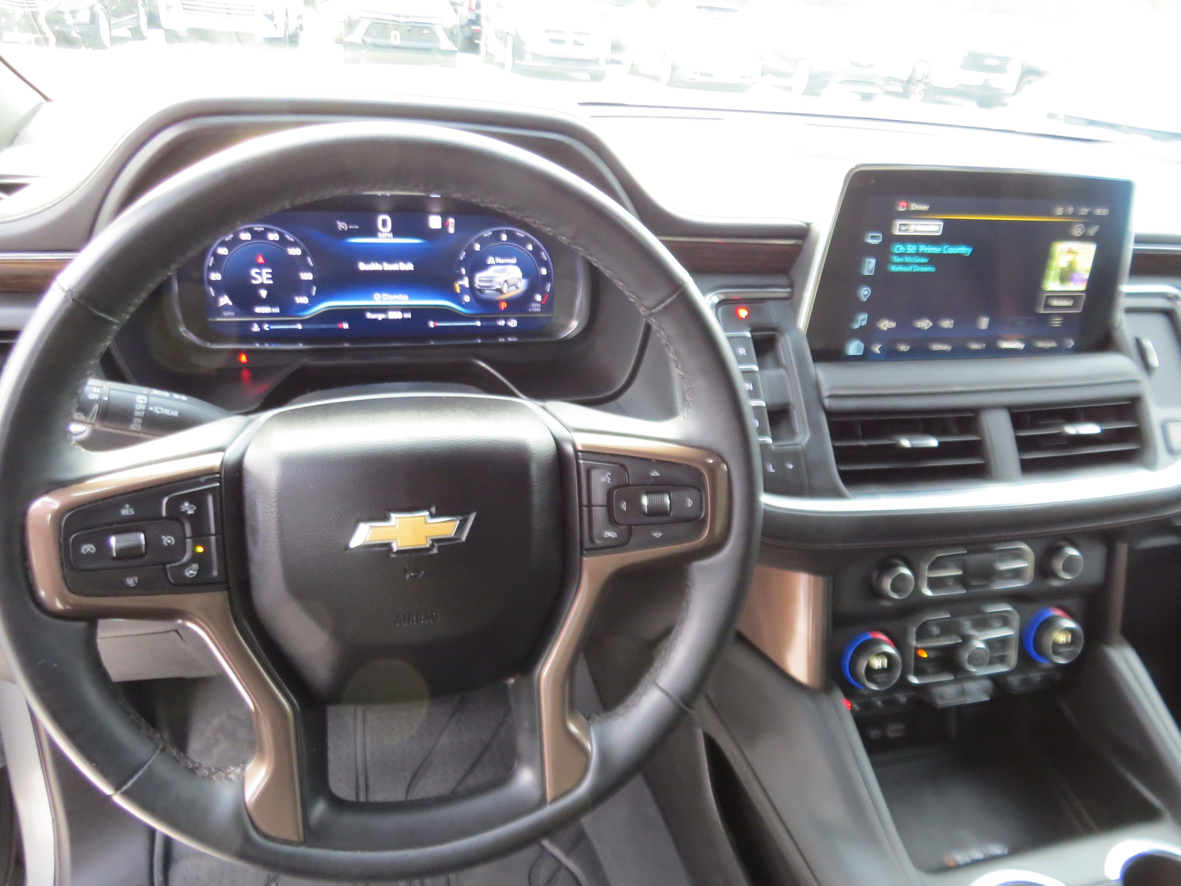 Used 2023 Chevrolet Suburban High Country RWD image 19