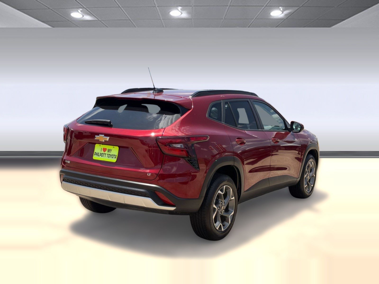 Used 2025 Chevrolet Trax LT w/ LT Convenience Package FWD image 9
