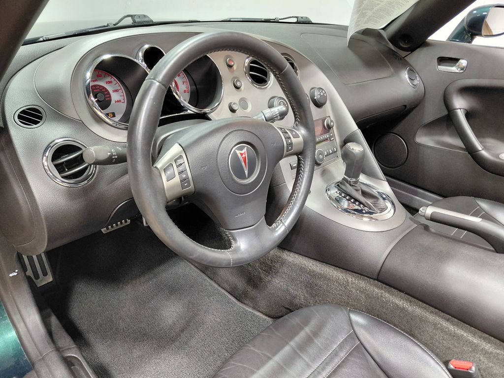 Used 2007 Pontiac Solstice Convertible w/ Premium Package RWD image 27