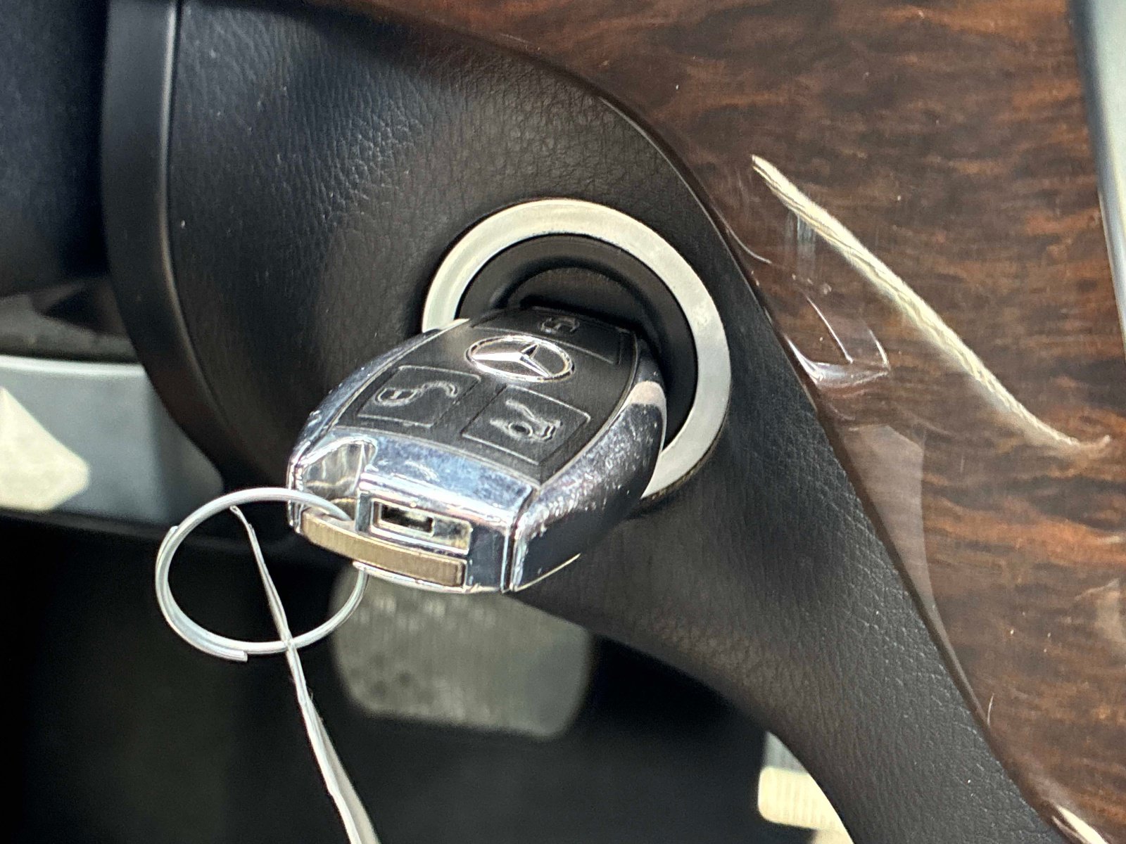 Used 2014 Mercedes-Benz GL 450 4MATIC image 34